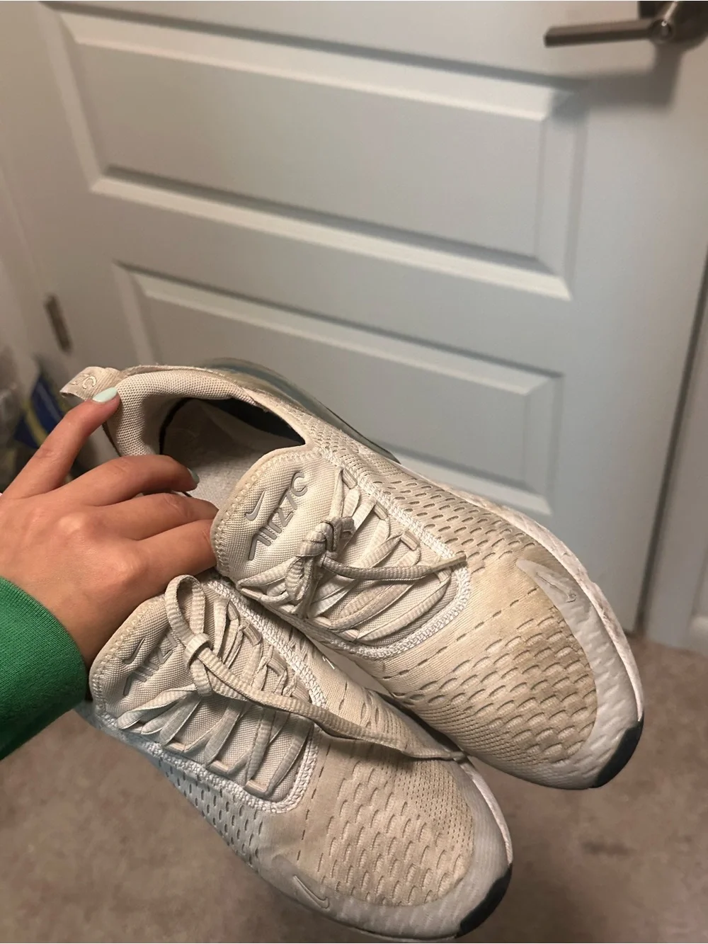 Nike Women's White/Tan Air Max 270 Slip-On Sneakers